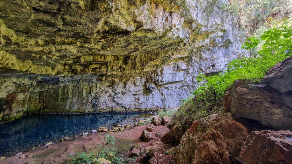 Alternative zur Mellissani Höhle, die Zervati-Höhle