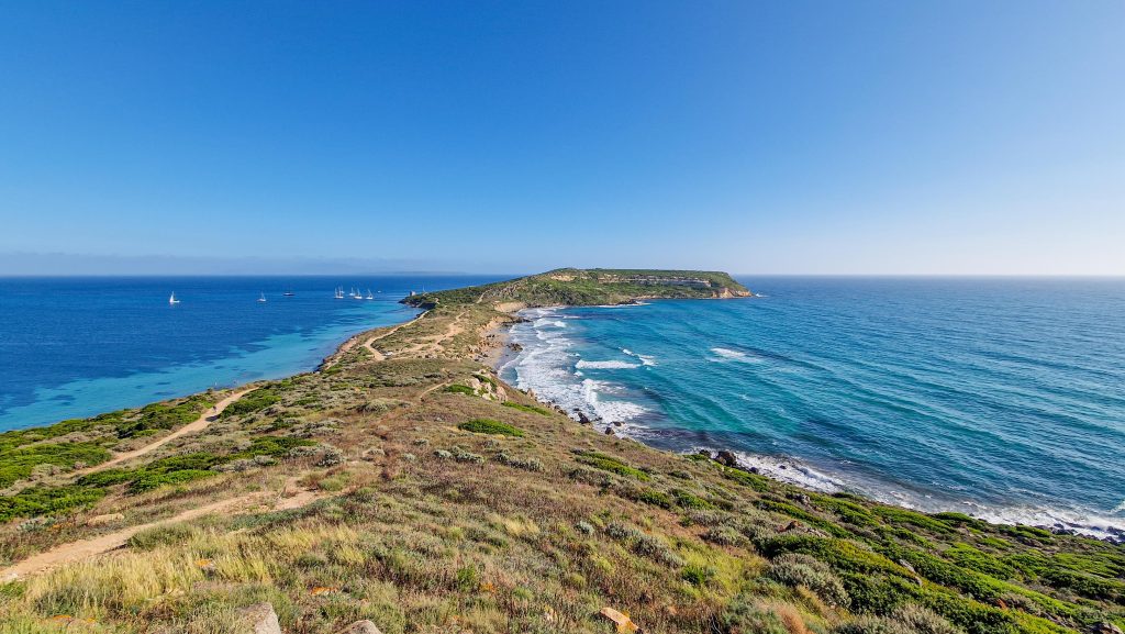 Die Sinis Halbinsel ist ein echtes Highlight auf für einen Sardinien Roadtrip